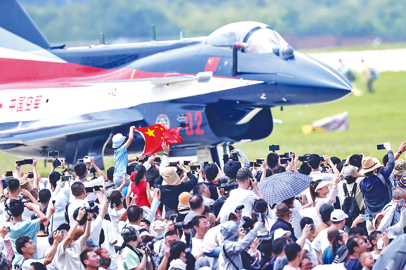 女生被日逼的视频长春航空展迎来首个公众日